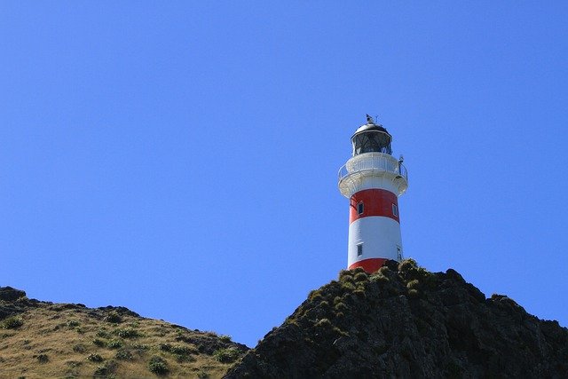 岬パリサー灯台